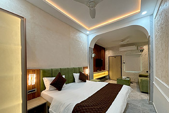 Hotel Ambassador Royal Room