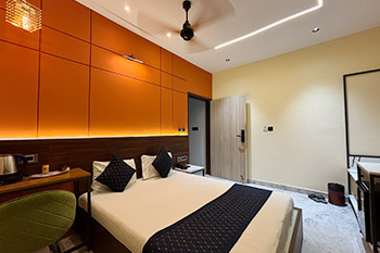 Hotel Ambassador Imperial Room